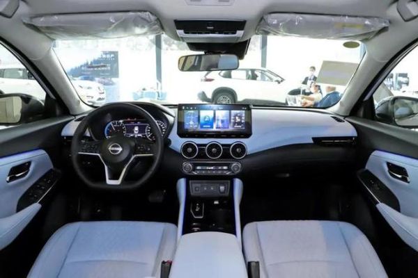 8-10万内,能否买到外观内饰都显高端的轿车?