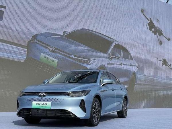 8-10万内,能否买到智能互联功能丰富的轿车?