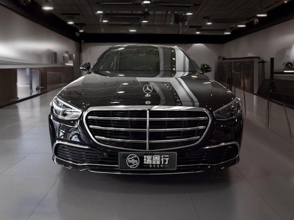 s400奔驰最新报价2024是多少?有哪些优势?
