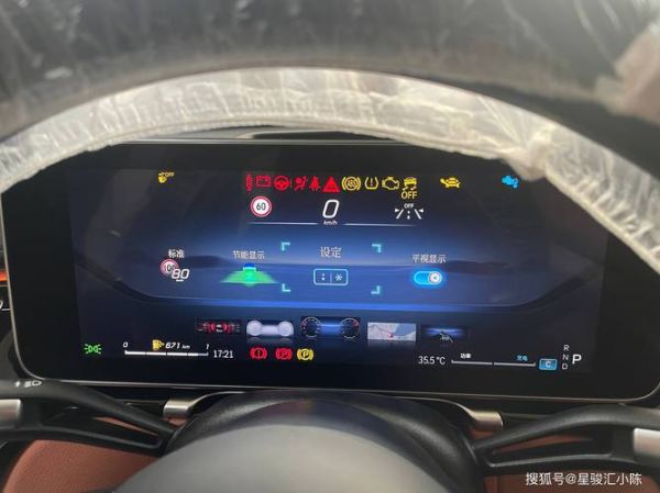 哪些SUV车型配备抬头显示(HUD)?