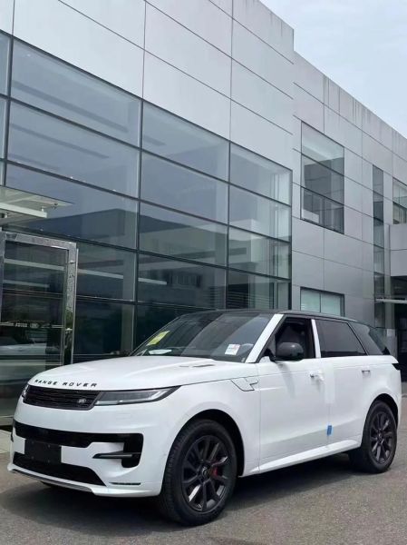 路虎揽胜试驾2024款价格是多少钱?