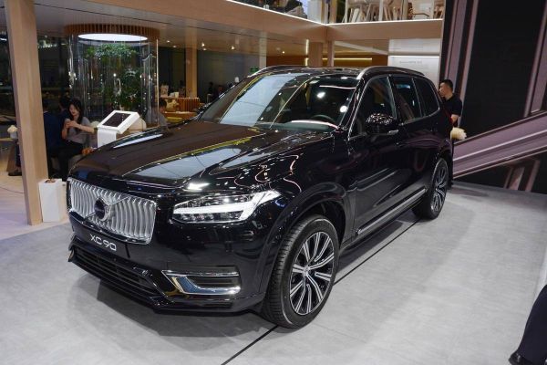 插电混动沃尔沃XC90,操控性能是否依旧出色?