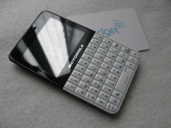 直板全键盘手机 全键盘手机2019直板