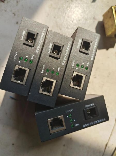 单模光纤收发器 光纤交换机和普通交换机的区别