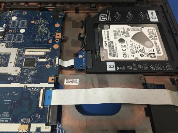 联想笔记本拆机 联想笔记本后盖拆卸图解法